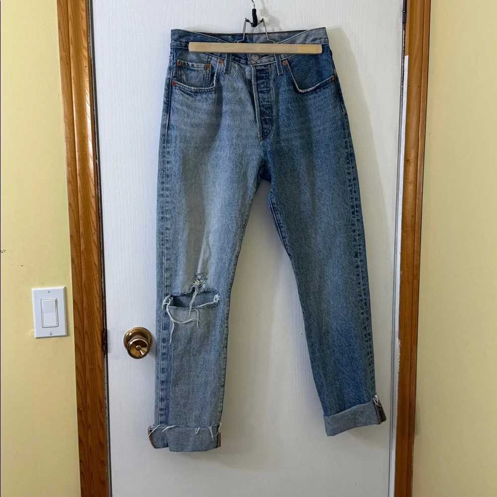 Levi’s 501 Two Tone Button Fly Straight Leg Jeans - Picture 5 of 9